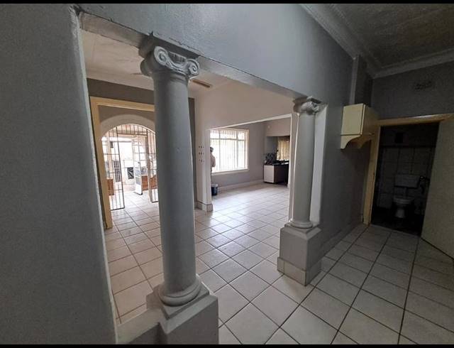 3 BEDROOM PROPERTY TO RENT IN PRIMROSE